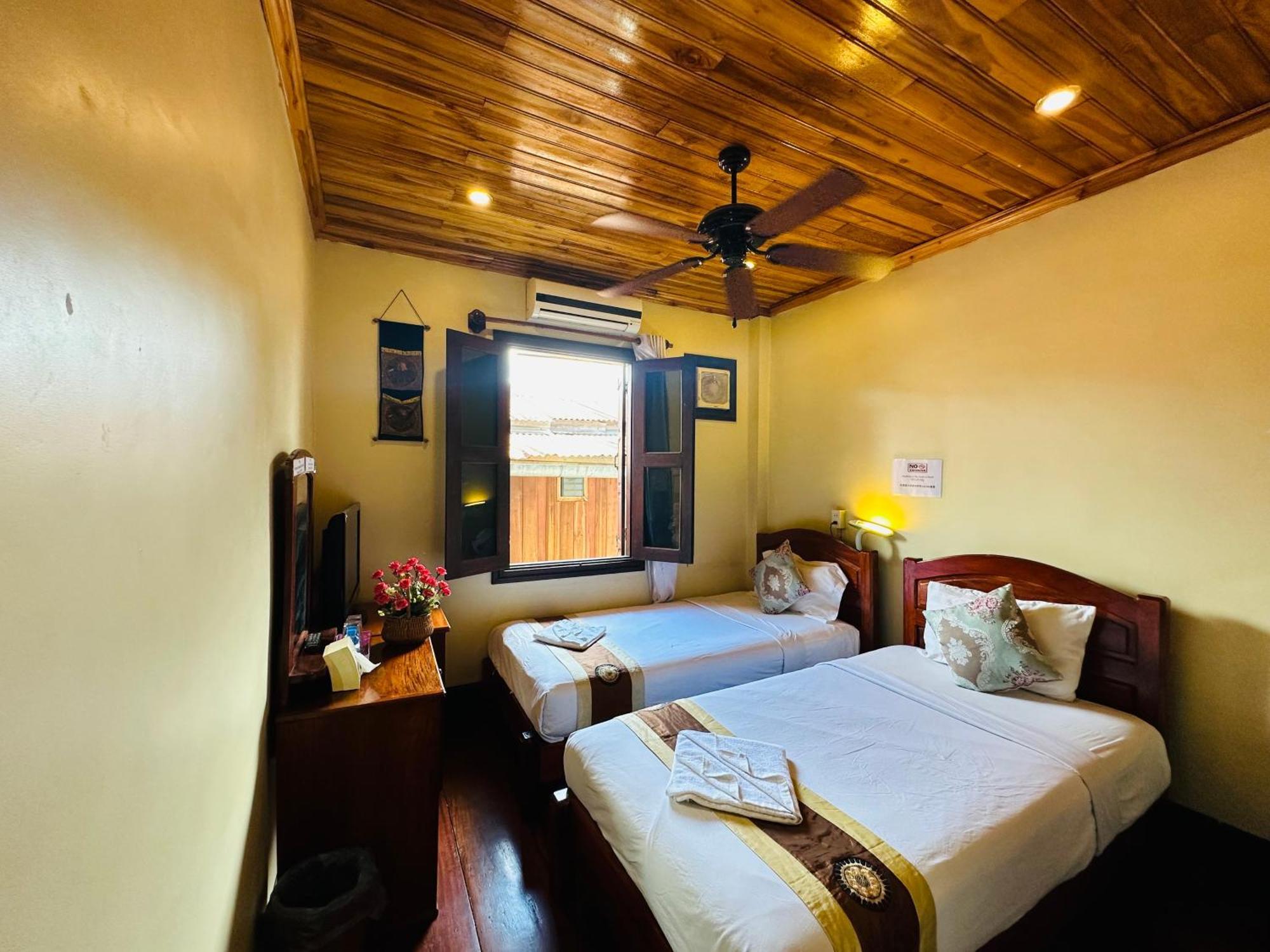 Anisa Mekong Riverside Villa Λουάνγκ Πραμπάνγκ Εξωτερικό φωτογραφία