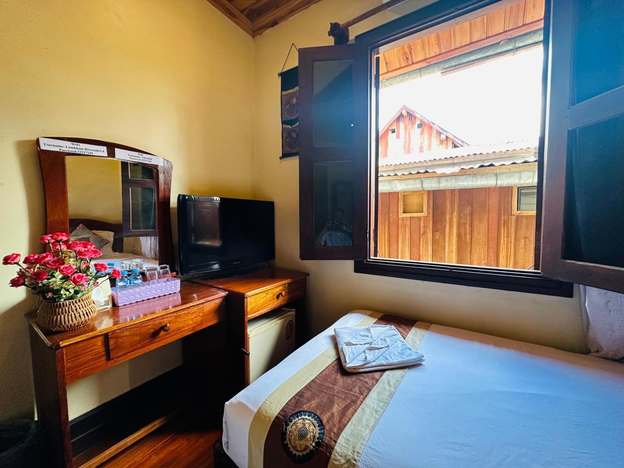 Anisa Mekong Riverside Villa Λουάνγκ Πραμπάνγκ Εξωτερικό φωτογραφία