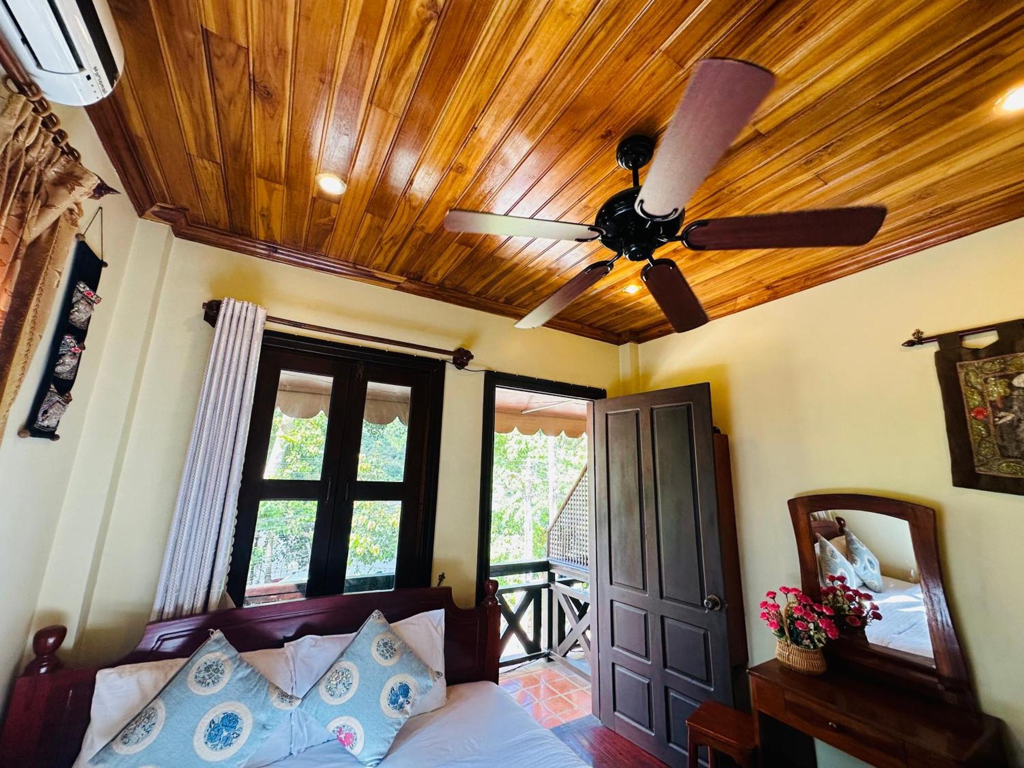 Anisa Mekong Riverside Villa Λουάνγκ Πραμπάνγκ Εξωτερικό φωτογραφία