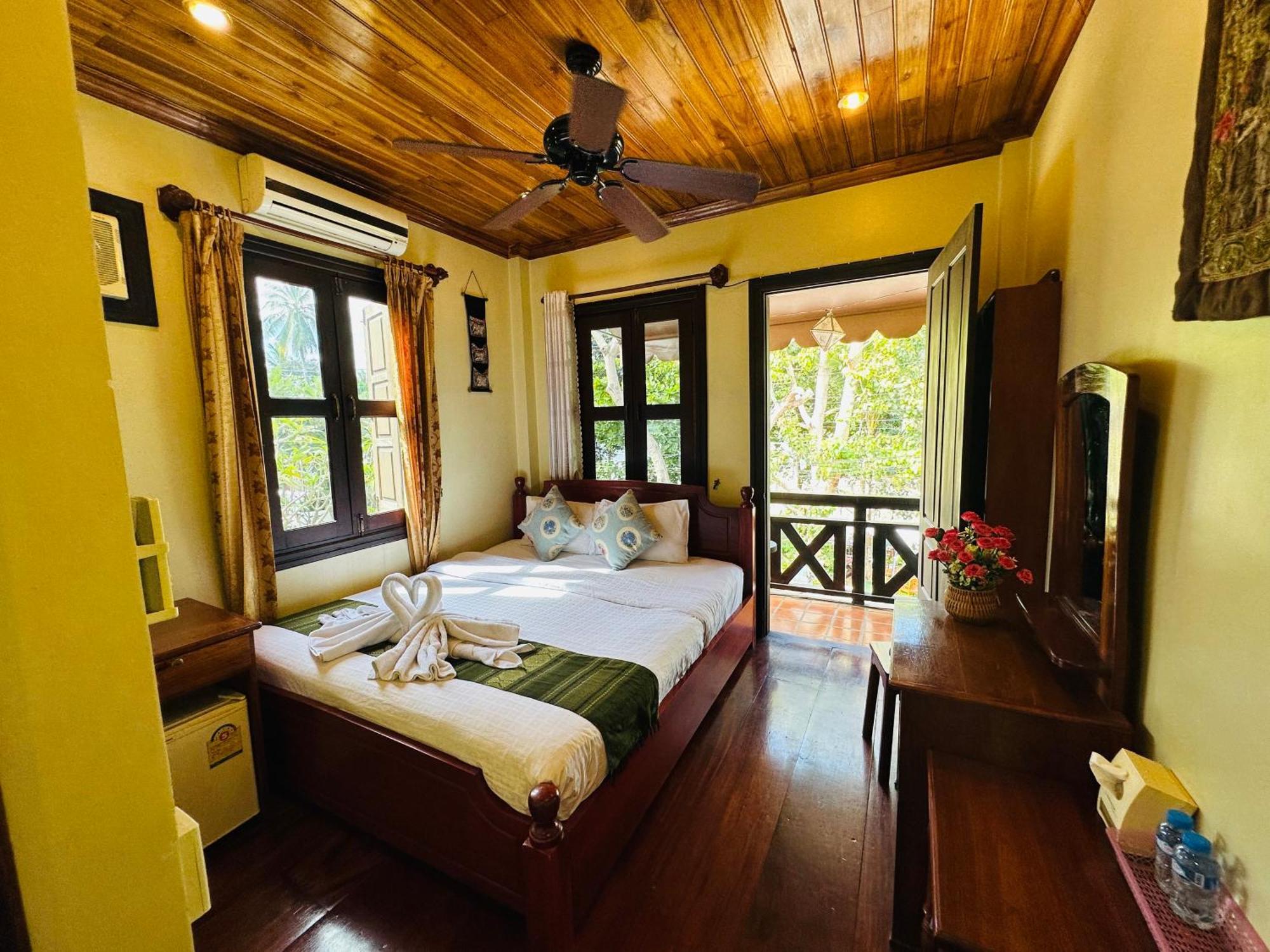 Anisa Mekong Riverside Villa Λουάνγκ Πραμπάνγκ Εξωτερικό φωτογραφία