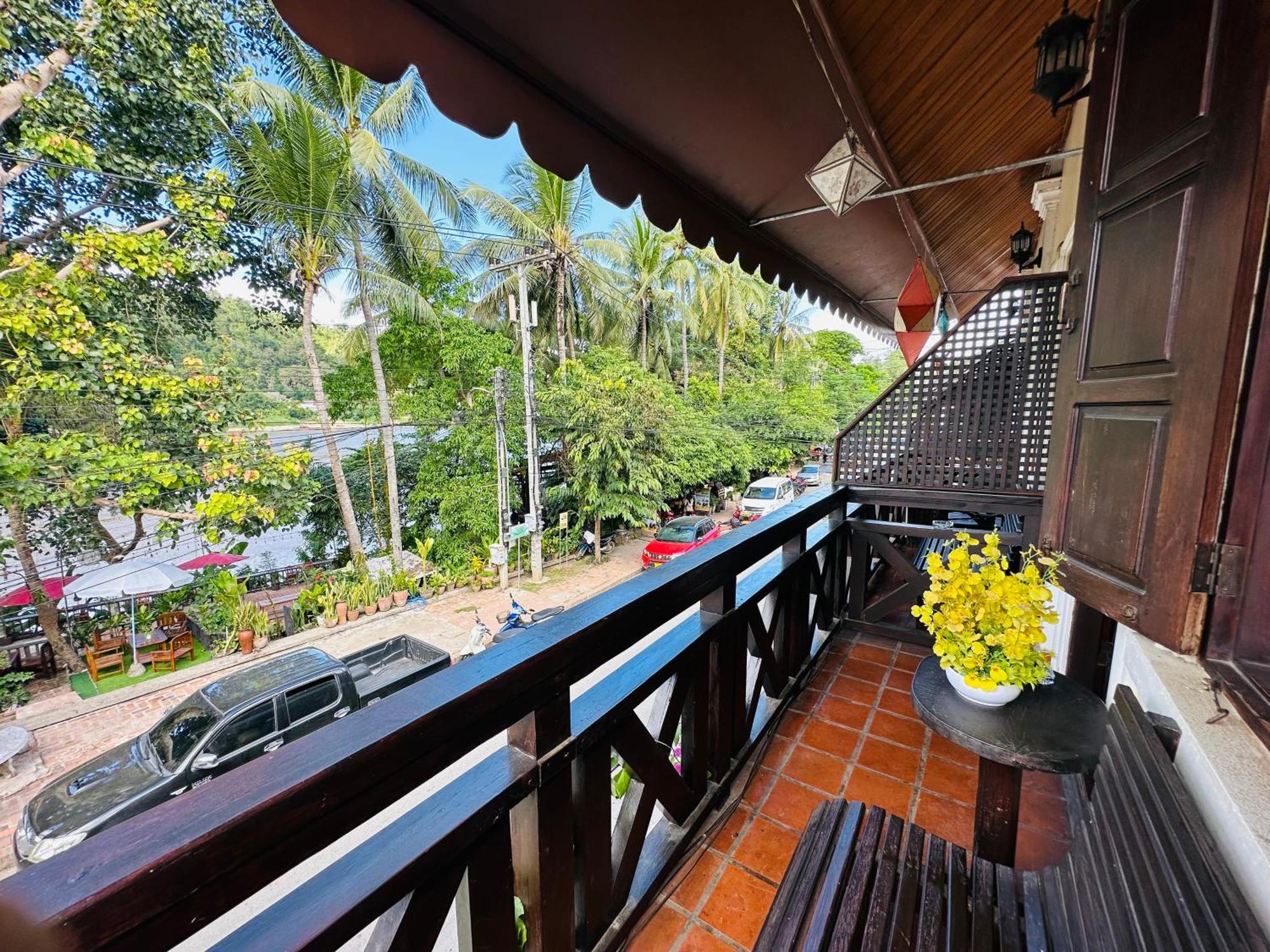 Anisa Mekong Riverside Villa Λουάνγκ Πραμπάνγκ Εξωτερικό φωτογραφία
