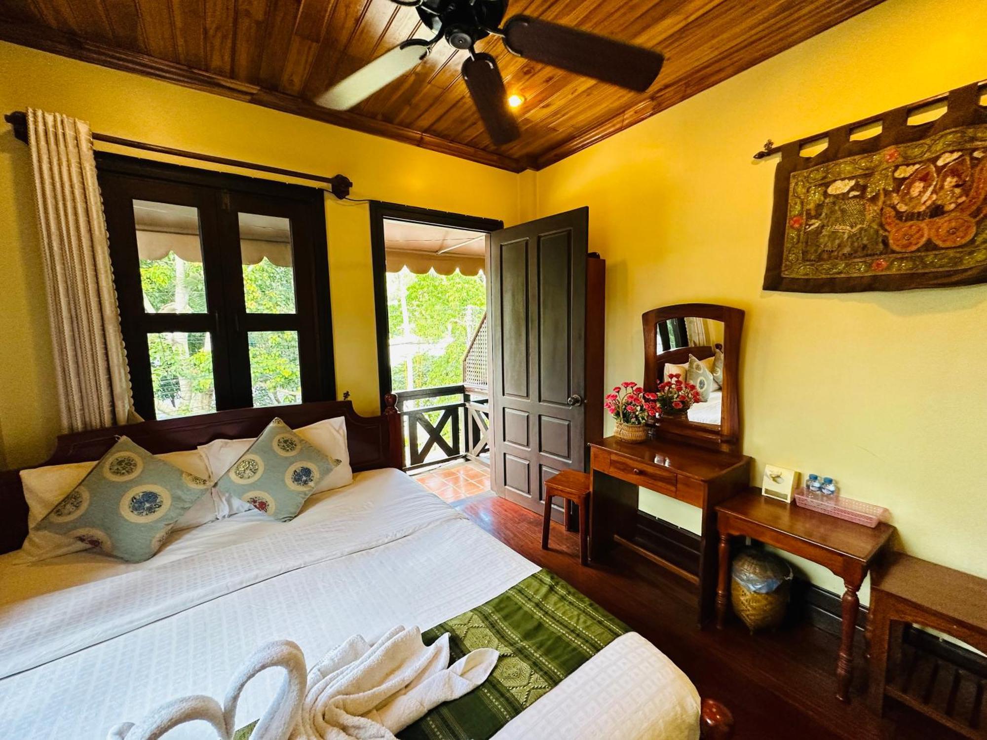 Anisa Mekong Riverside Villa Λουάνγκ Πραμπάνγκ Εξωτερικό φωτογραφία