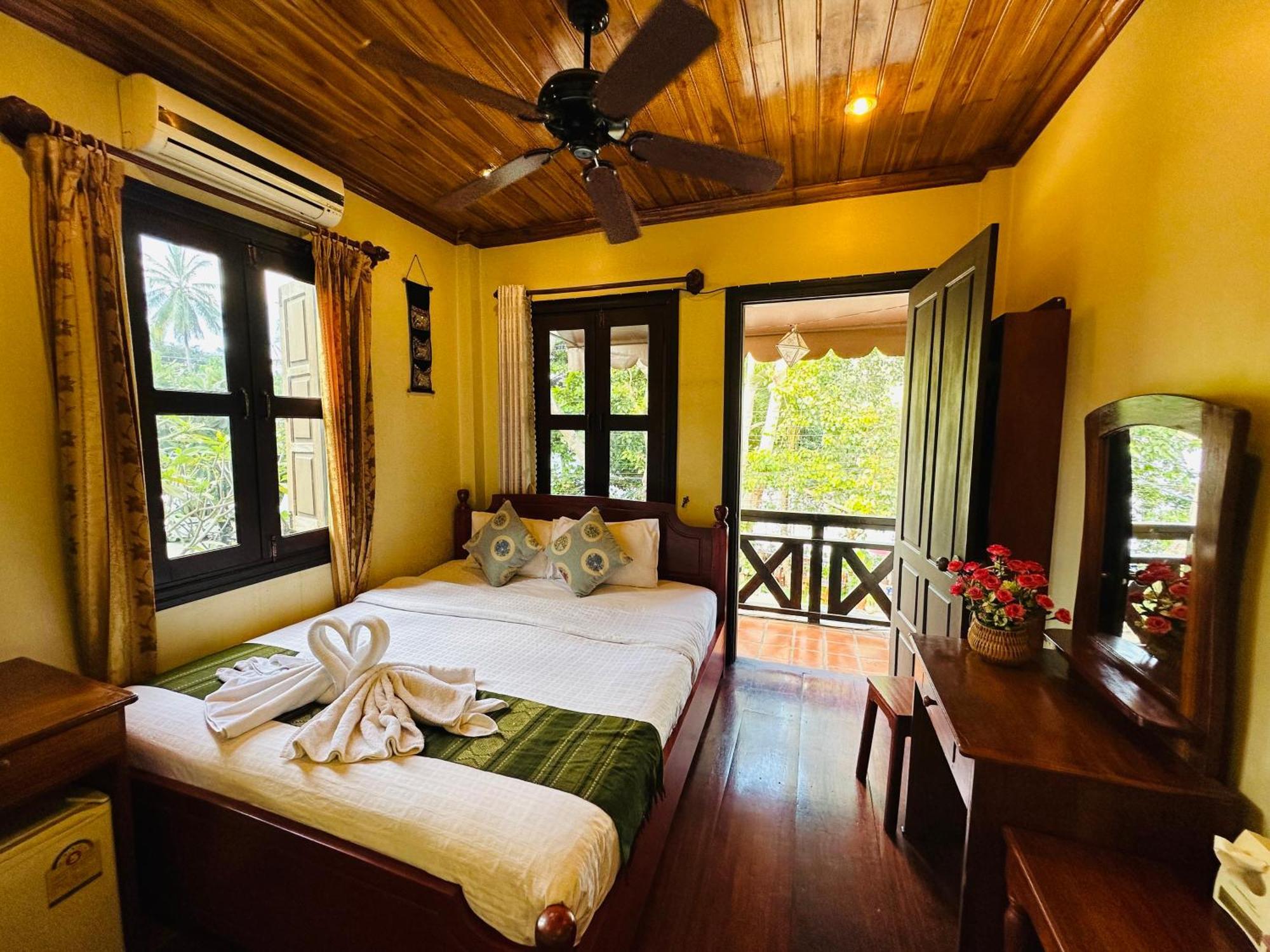 Anisa Mekong Riverside Villa Λουάνγκ Πραμπάνγκ Εξωτερικό φωτογραφία
