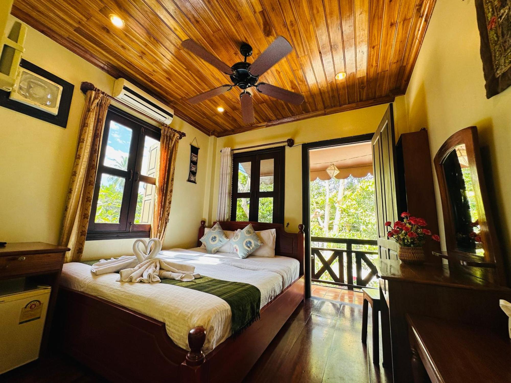 Anisa Mekong Riverside Villa Λουάνγκ Πραμπάνγκ Εξωτερικό φωτογραφία