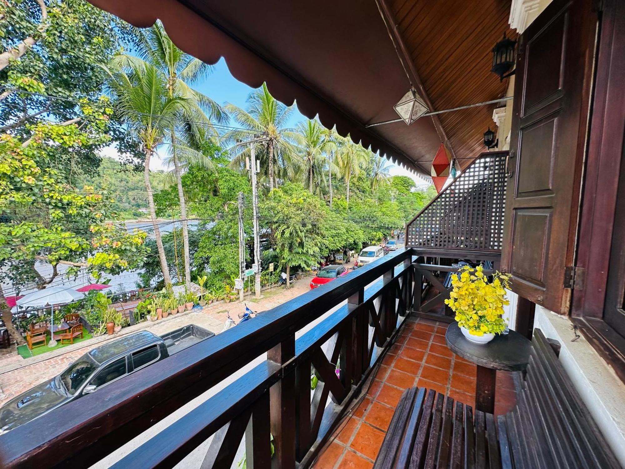 Anisa Mekong Riverside Villa Λουάνγκ Πραμπάνγκ Εξωτερικό φωτογραφία