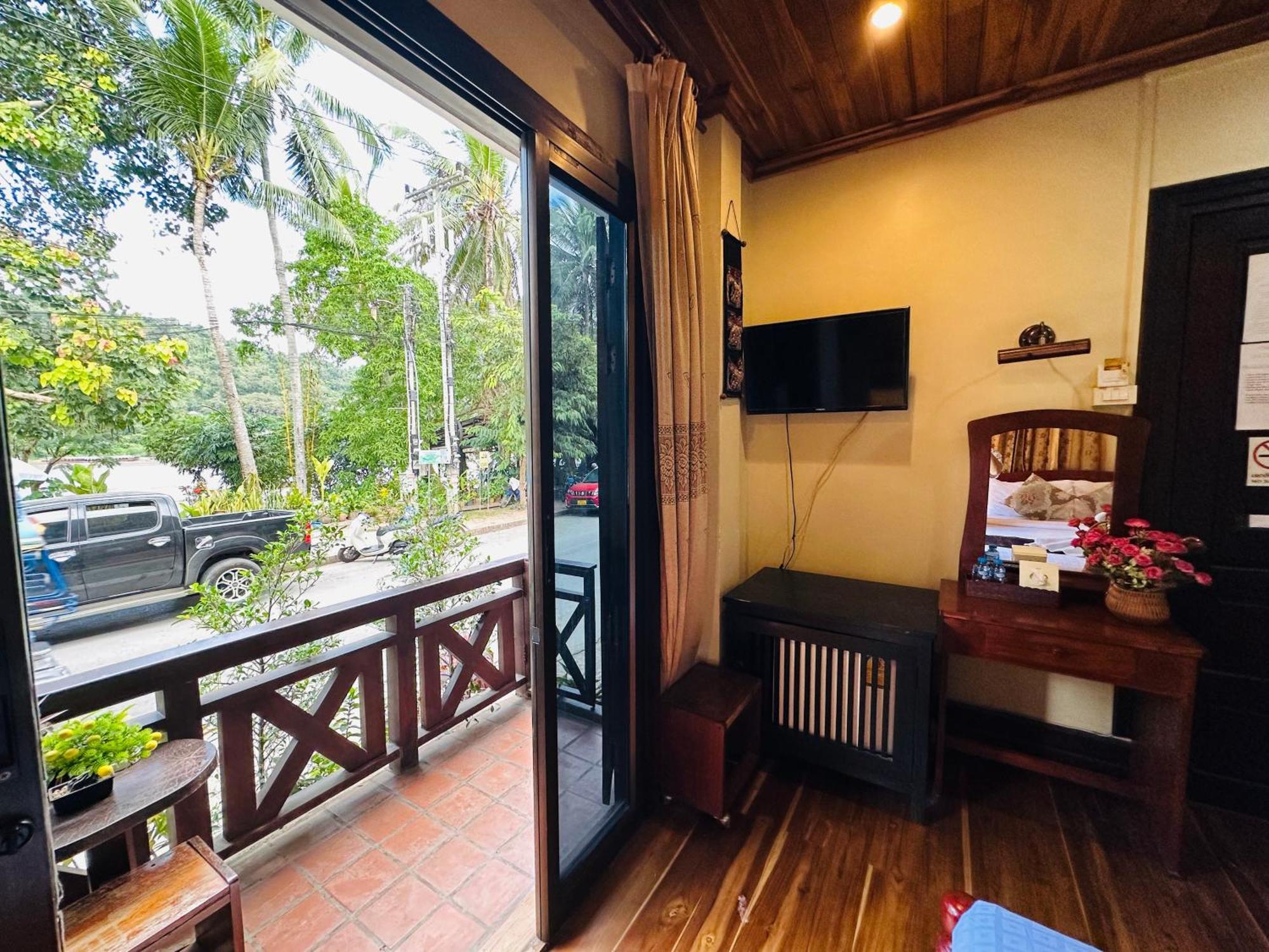 Anisa Mekong Riverside Villa Λουάνγκ Πραμπάνγκ Εξωτερικό φωτογραφία