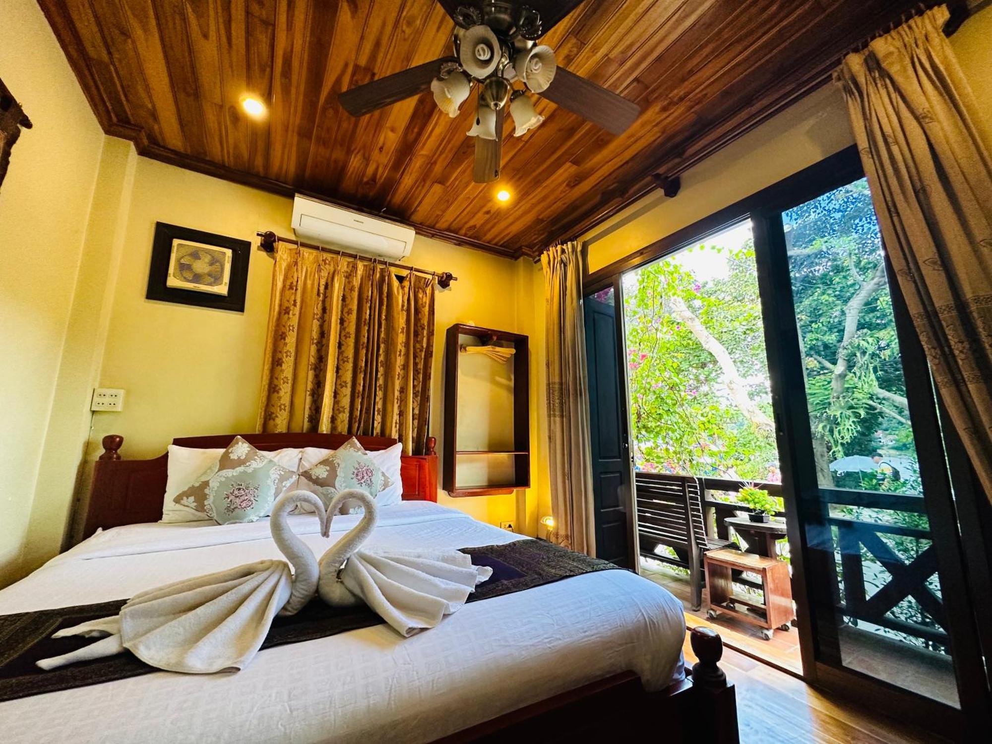 Anisa Mekong Riverside Villa Λουάνγκ Πραμπάνγκ Εξωτερικό φωτογραφία